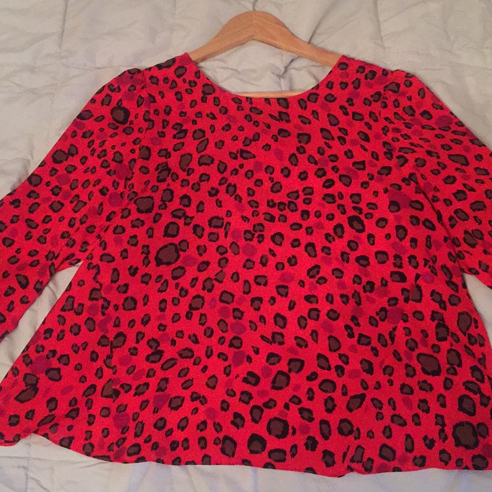 Leopard print top